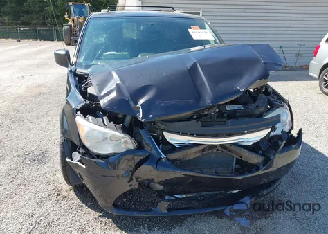 2014 Chrysler Town & Country Touring z USA, uszkodzony, nr VIN 2C4RC1BG9ER418391